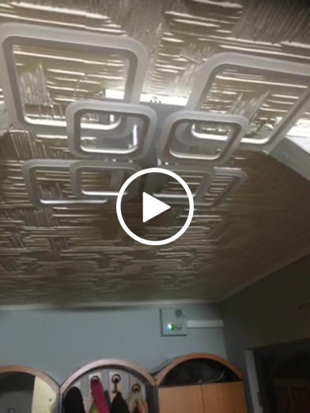 Customer video review of Lustra LED 4+4 SQUARE GIGANT Echivalent 1000W Telecomanda