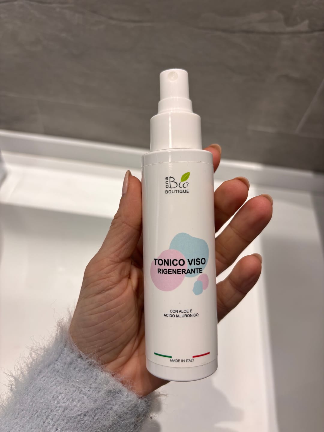 Customer photo review of Tonico Viso Rigenerante