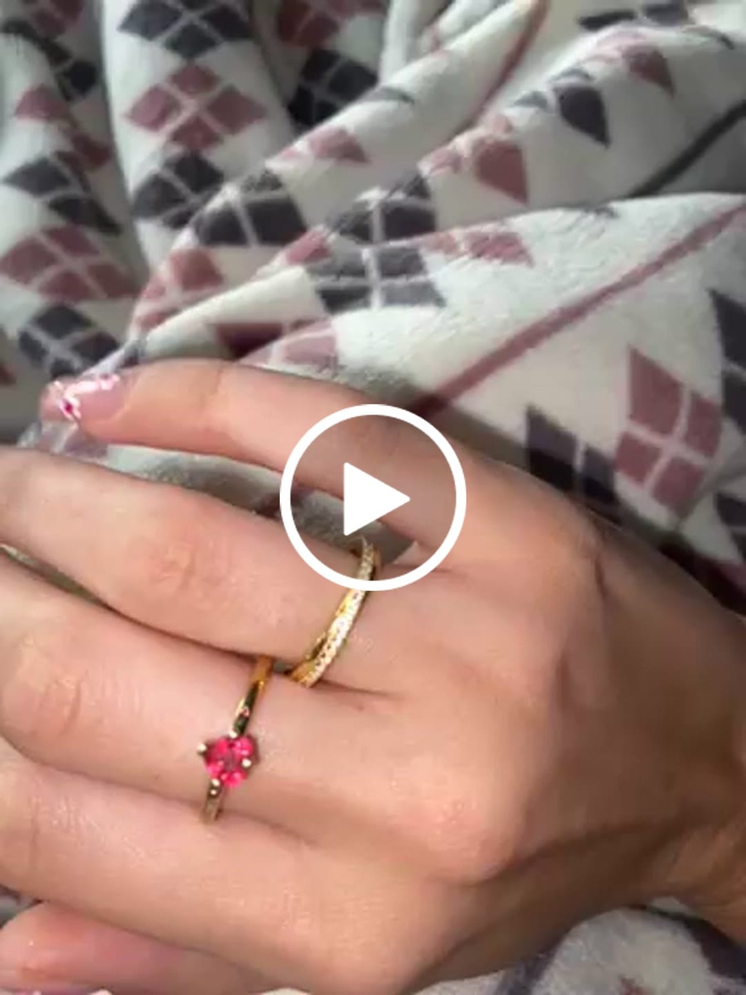 Customer video review of Anillo Relación