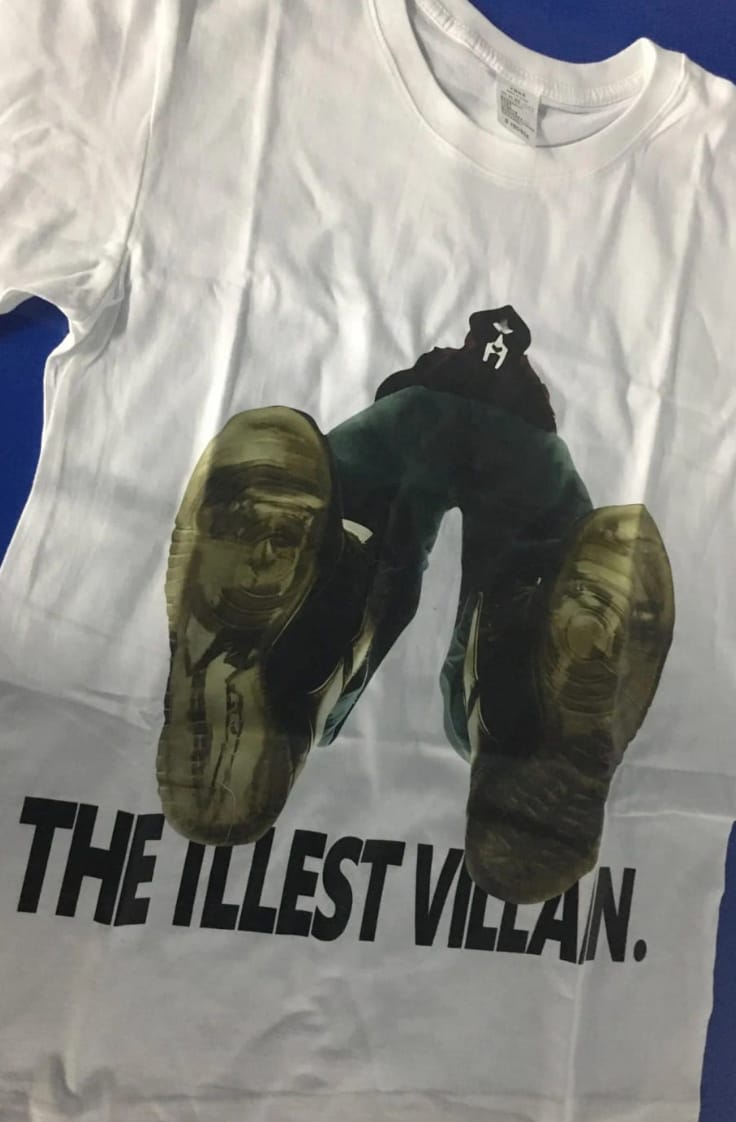 Customer photo review of THE MF TEE