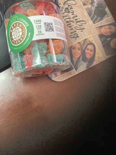 Customer photo review of CBD Vegan Gummies