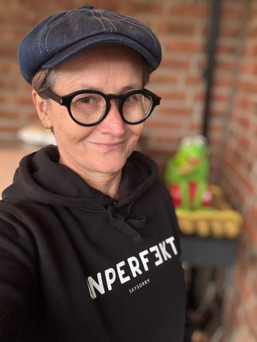 Frau A. review of Organic Unisex Unperfekt-Hoodie »Classic« image 1 out of 1