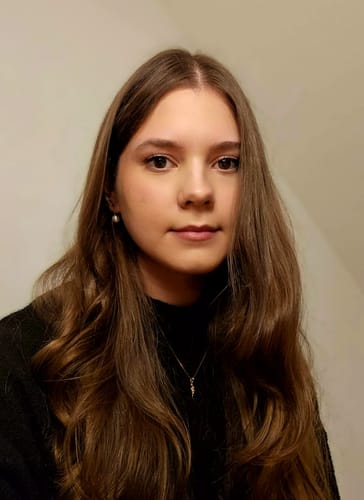 Customer photo review of Nourish & Shine Shampoo