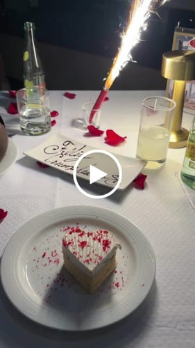 Customer video review of Cena Romántica