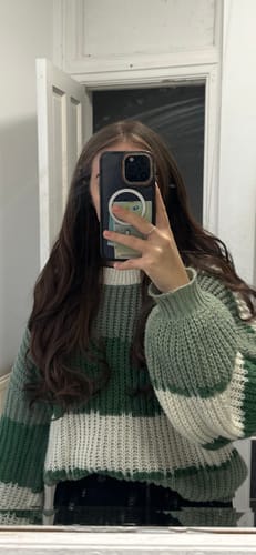 Customer photo review of 20" Volume Bouncy Clip In Hair Extensions