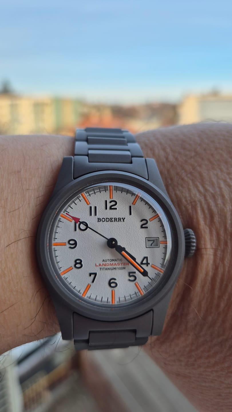 Customer photo review of LANDMASTER - 100M Waterproof Titanium Automatic Field Watch | White-bracelet