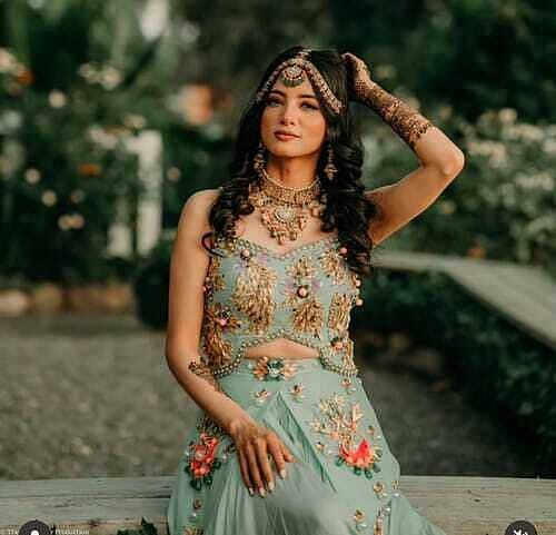 Customer photo review of Arthi - Gold Plated Pastel Meenakari and Polki Bridal Set (Pre-order Only)