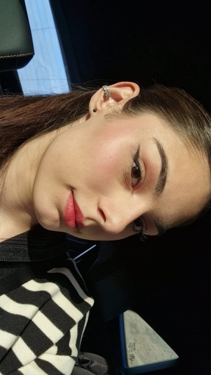 Customer photo review of Concealer cu acoperire mare