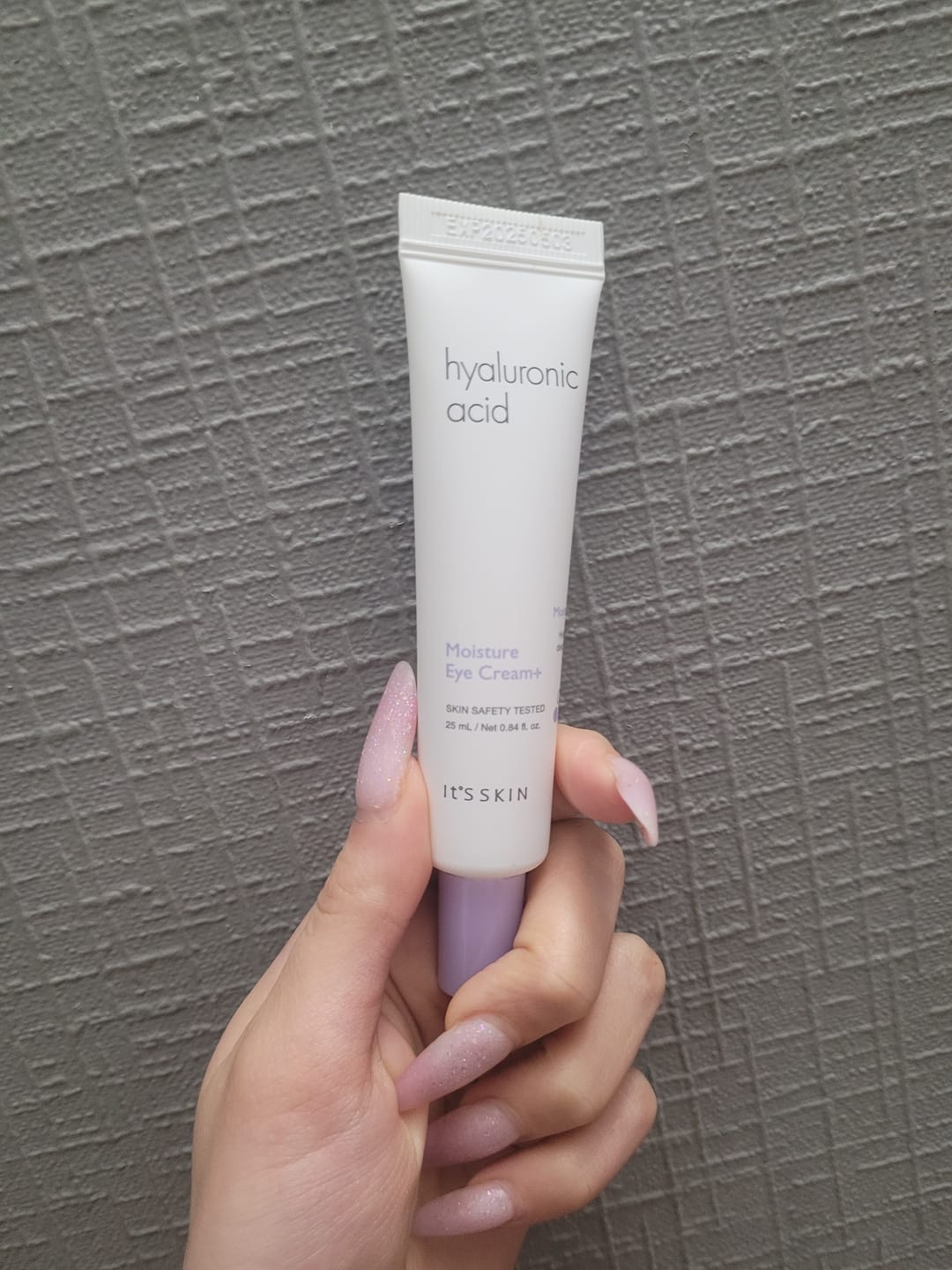 Customer photo review of Krēms ādai ap acīm ar hialuronskābi It's Skin Hyaluronic Acid Moisture Eye Cream