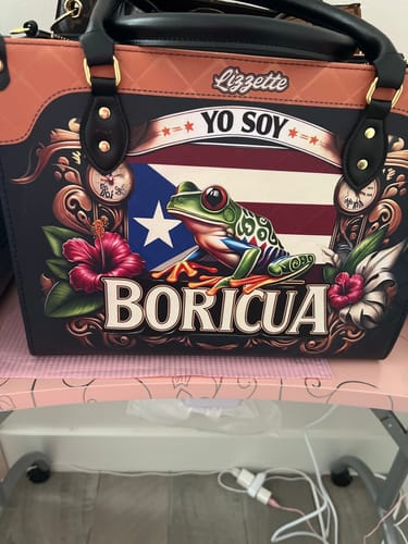 Customer photo review of Yo soy Boricua - Personalized Leather Handbag BOR06