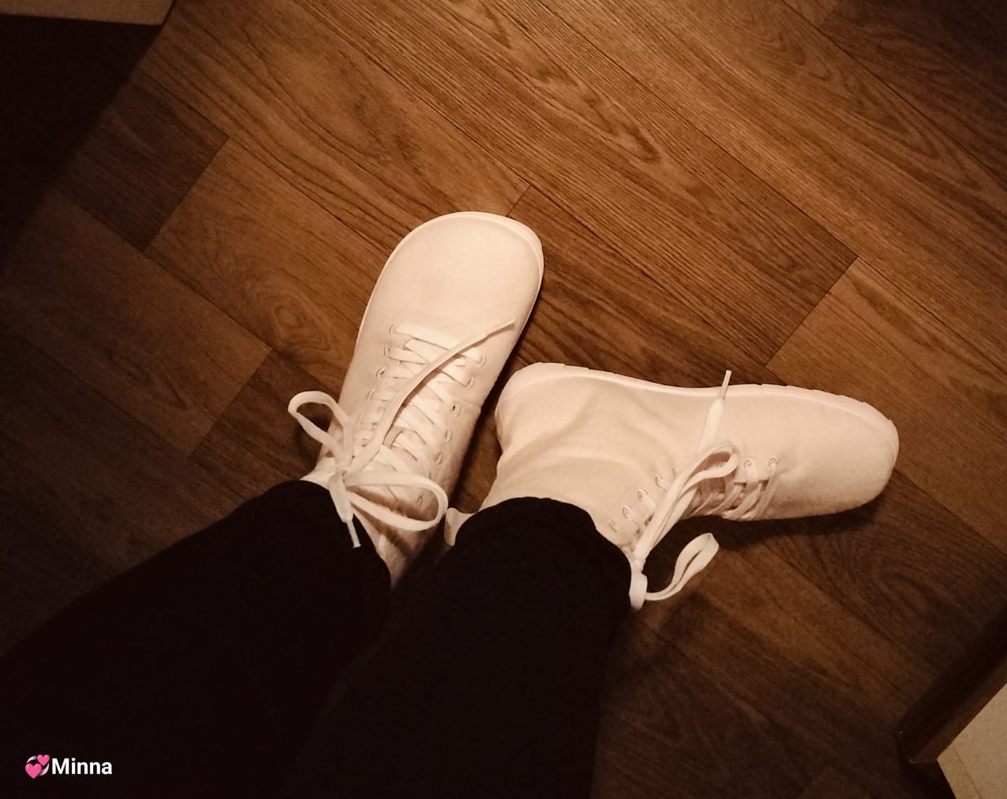 Customer photo review of Vaistoa Tunto -paljasjalkatennarit
