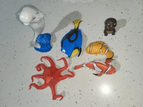 Customer photo review of 6-Pcs Disney Finding Nemo & Dory Figures – 3-11CM Mini PVC Action Model Set for Kids & Xmas Gifts