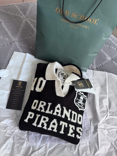 Customer photo review of Orlando Pirates Knitted LS Jersey-Black