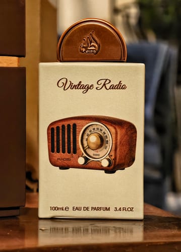 Reseña con foto de un cliente sobre Perfume Unisex LATTAFA VINTAGE RADIO 100 ml EDP