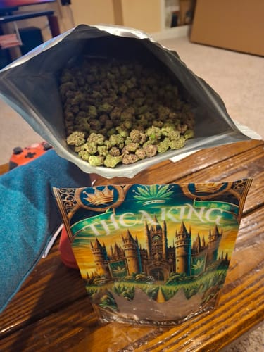 Customer photo review of Ice Cream Cake - Indoor THCA (Smalls)