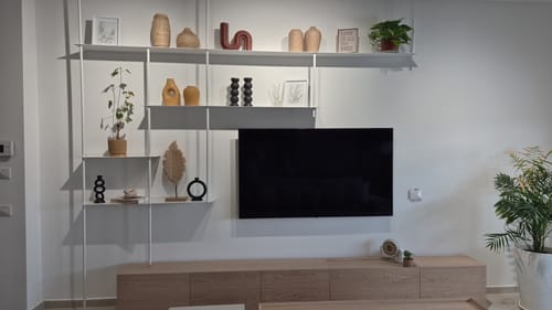 Customer photo review of ספריית מדפים בהזמנה אישית