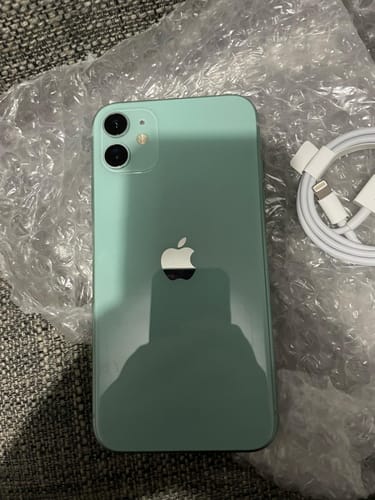 Customer photo review of Apple iPhone 11 Refurbished SIM Free Unlocked