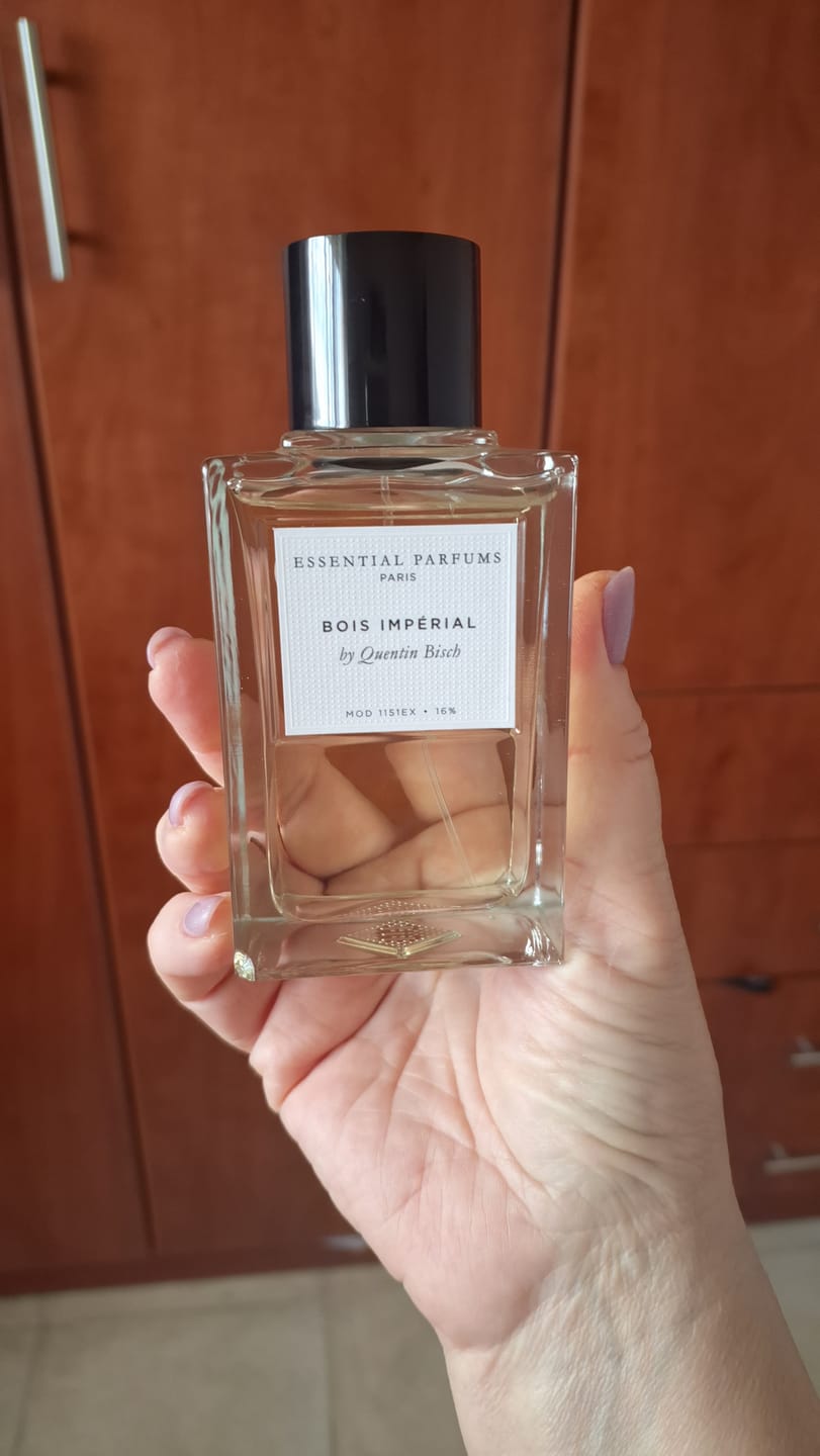 Customer photo review of Essential Parfums Bois Imperial by Quentin Bisch Refillable Edp 100ml בושם אסנשיאל פרפיום יוניסקס