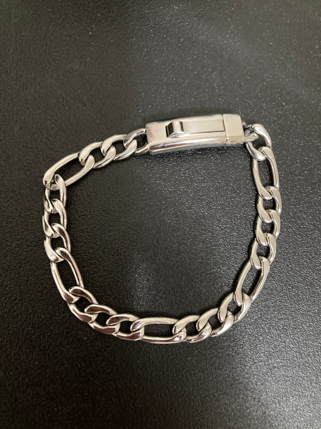 Customer photo review of 7mm Figaro Link Engravable Bracelet