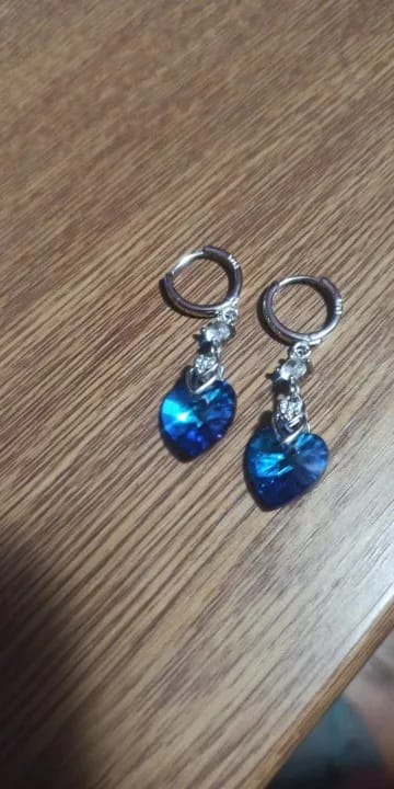 Customer photo review of Sterling Silver Earrings Heart-Shaped Zircon — Blue | KIMLUD
