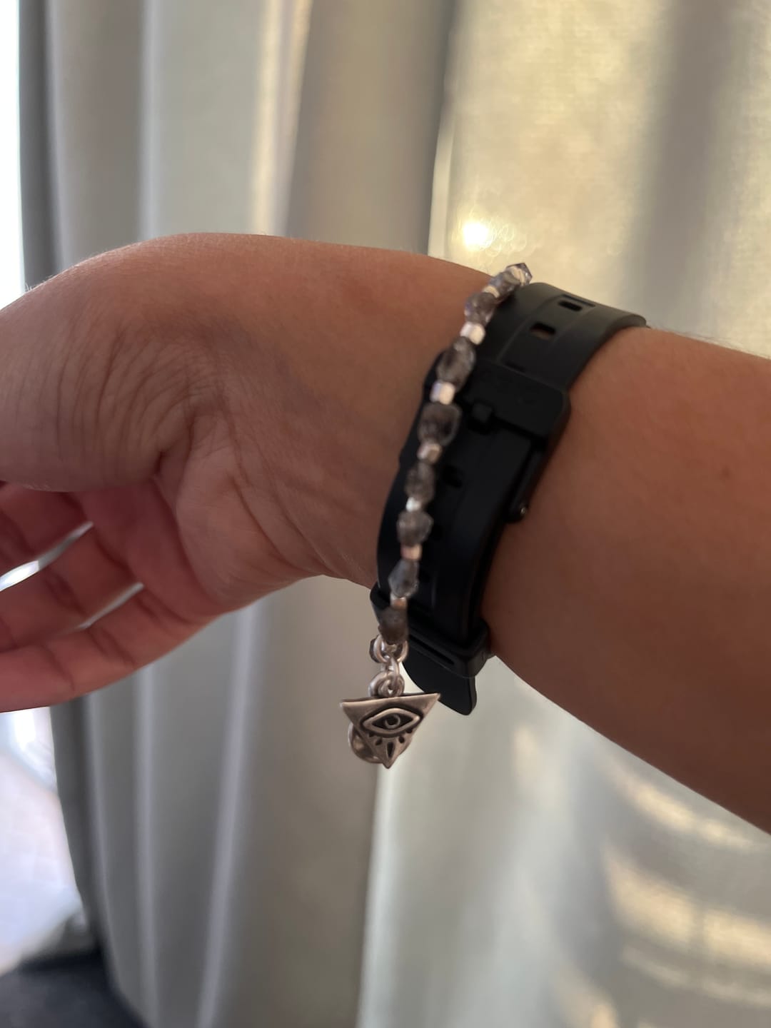 Customer photo review of Pulsera Fulk Herkimer