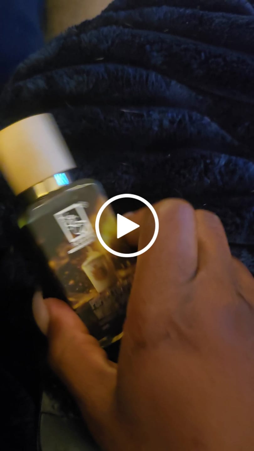 Customer video review of Puffletuft's White Milk