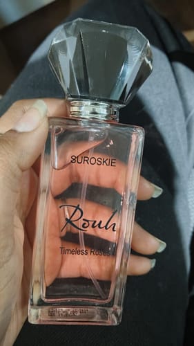 Customer photo review of Rouh : Embrace Elegance and Allure