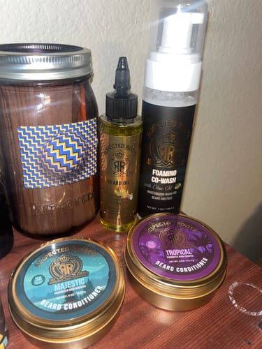 Customer photo review of Beard Care Kit