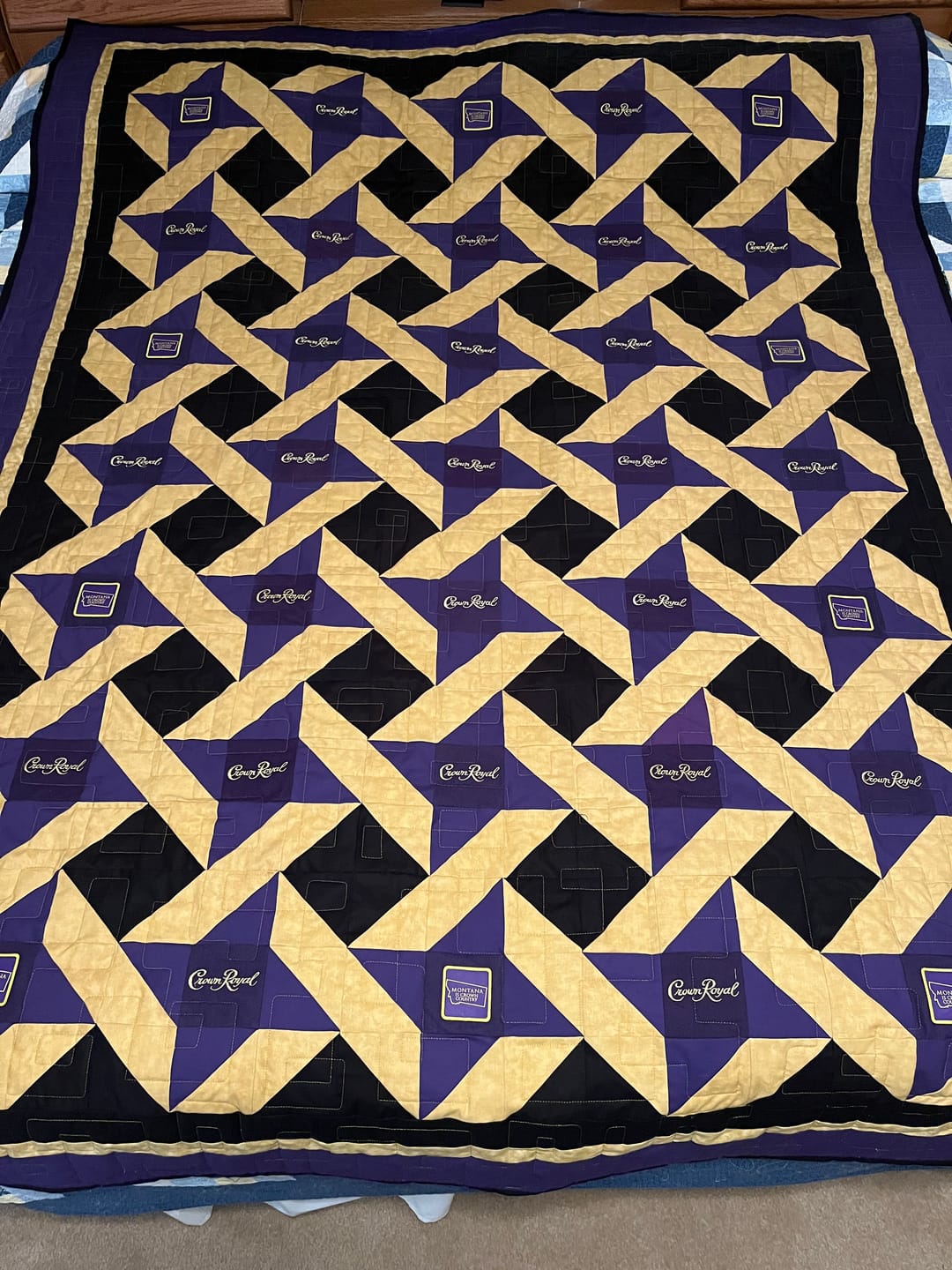 Customer photo review of Madeira Aeroquilt Thread 3000yds