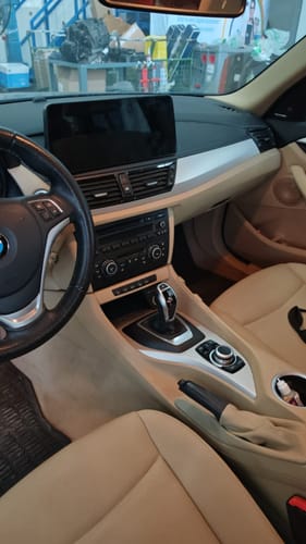 Customer photo review of 12.3'' Android 13 BMW X1 E84 2009-2015 navigation GPS screen support Carplay