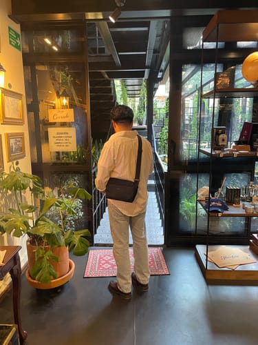 Customer photo review of Maro Crack Brown (made-to-order)