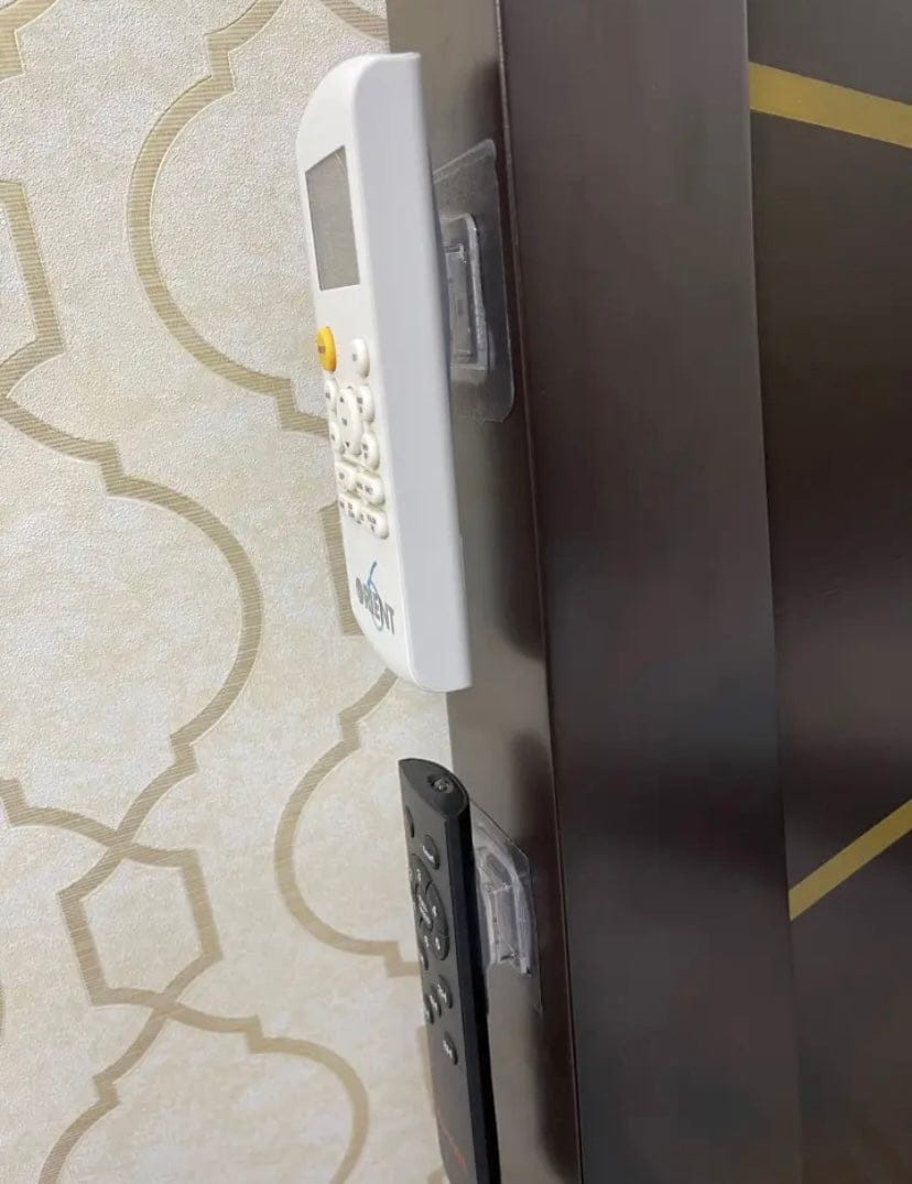 Customer photo review of Double-Sided Self Adhesive Wall Hooks - (IMPORTED)