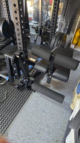 Customer photo review of Rack Mounted Leg Extension and Curl - 3"×3"