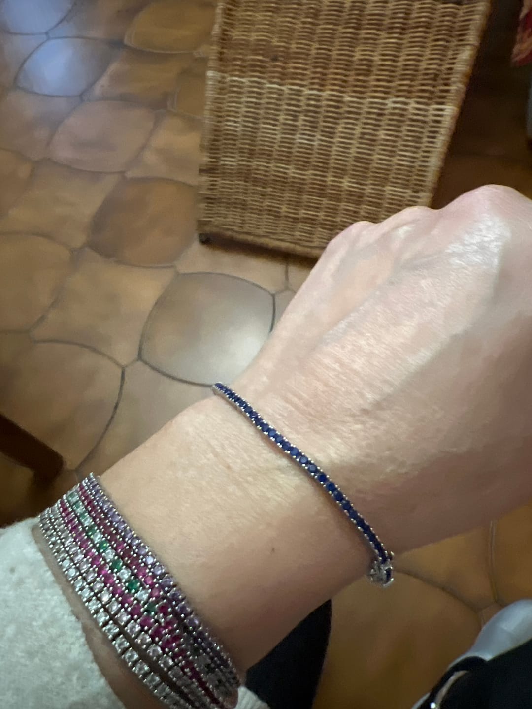 Customer photo review of Bracciale tennis pietre blu