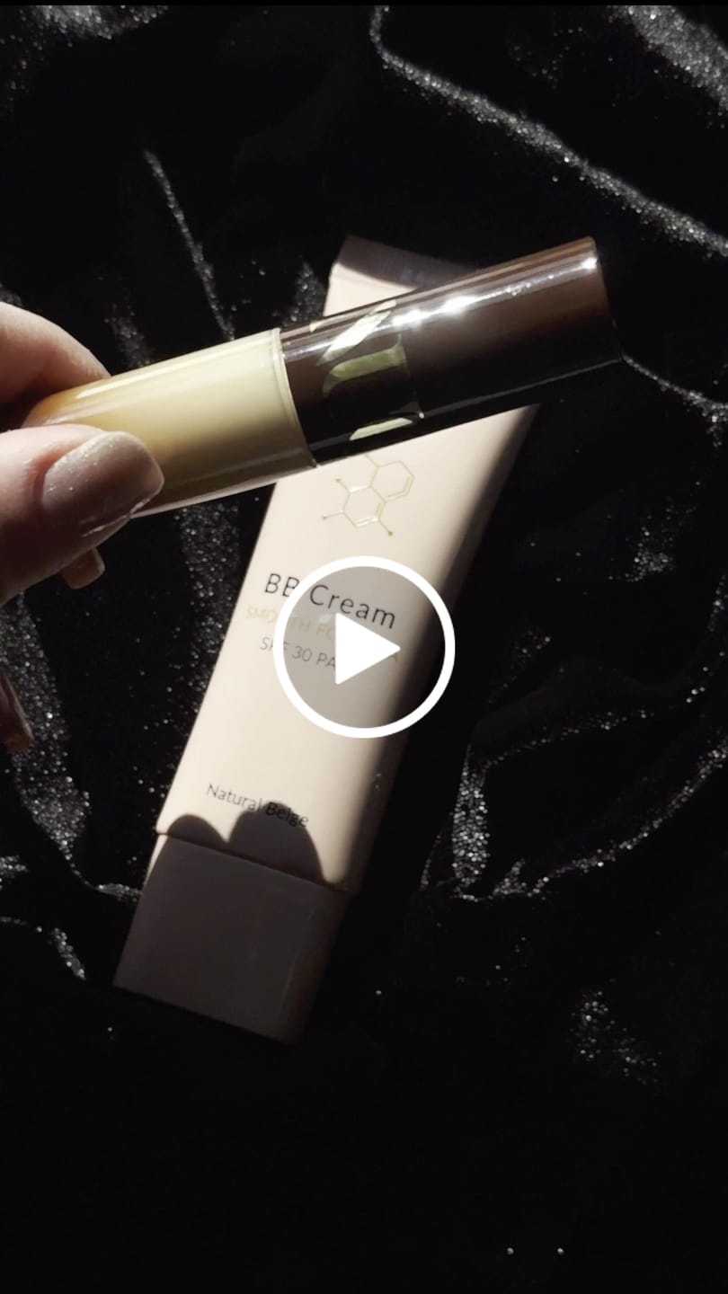 Customer video review of Concealer cu acoperire mare