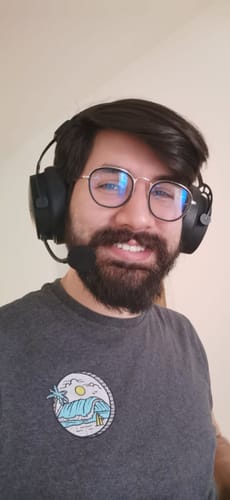 Customer photo review of Audifonos HyperX Cloud Alpha S, sonido envolvente 7.1 graves ajustables, controladores de doble cámara, cuero sintético