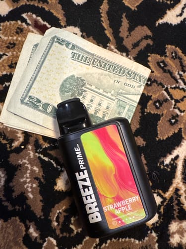 Customer photo review of Breeze Prime Edition Disposable Vape