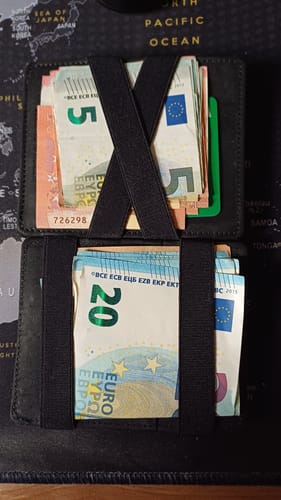 Customer photo review of Flap Boy - Magic Wallet with Coin Pocket