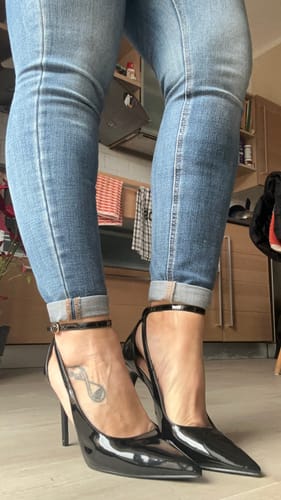 Customer photo review of Décolleté Lucida Black