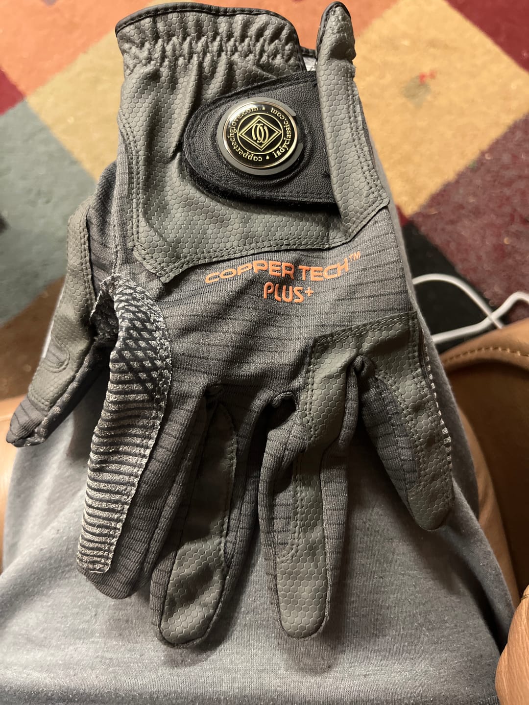 Customer photo review of Copper Infused Golf Glove White/Orange