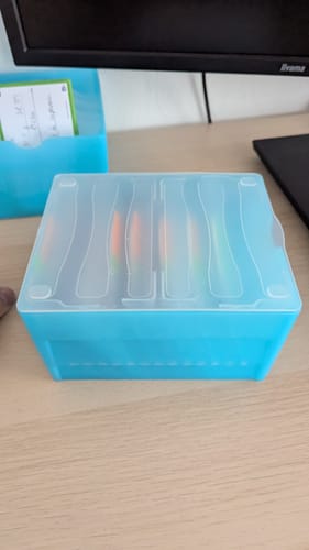 Avis photo d'un client sur OXFORD FLASHBOX # Capacité : 500 flashcards Flash 2.0 (7,5x12,5 cm) - Polypropylène - Bleu pastel