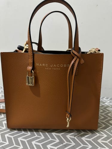 Customer photo review of Marc Jacobs Mini Grind M0015685  Tote Bag In Smoked Almond