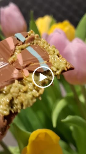 Customer video review of Almaci x Al Bidaya DUBAI Dessert Chocolate (200g)