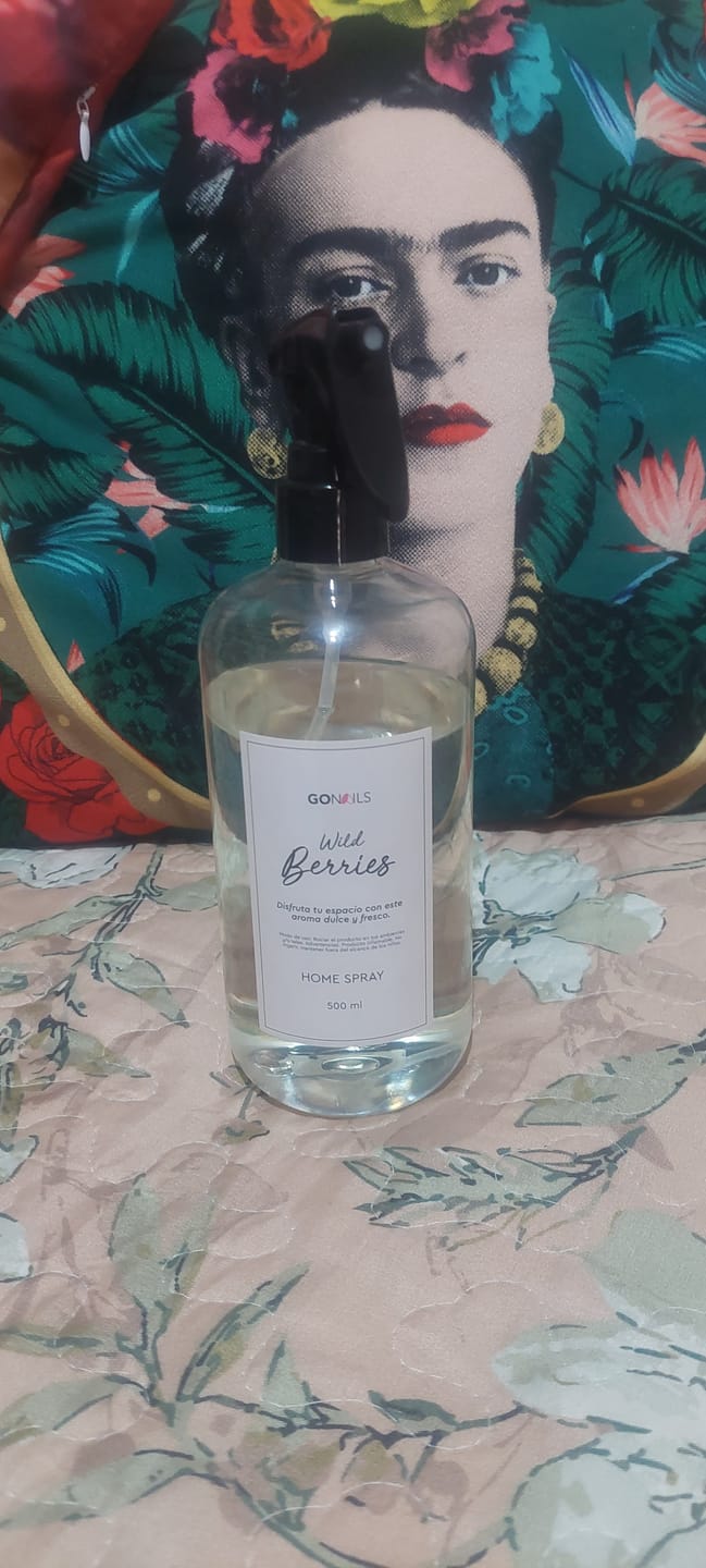 Customer photo review of Home Spray - Wild Berries