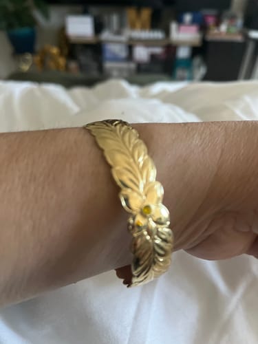 Customer photo review of Hau'oli Heirloom Birthstone Bangle