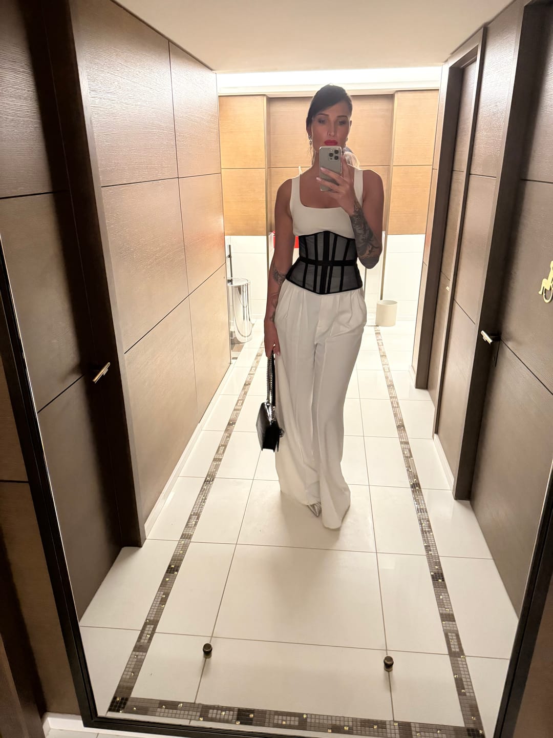 Customer photo review of Cape form