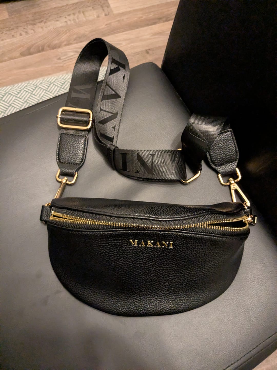 Customer photo review of NOA - GOLD
