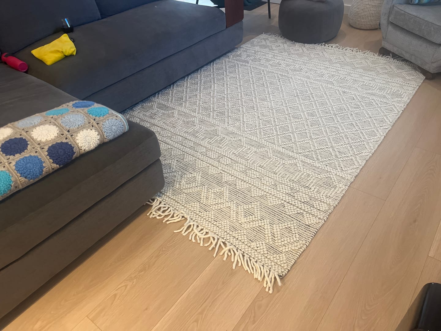 Customer photo review of Perla Mia White & Black Rug (No Fringe)