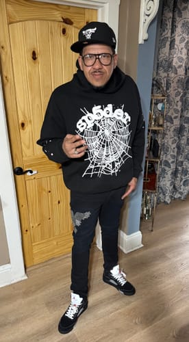 Customer photo review of Sp5der OG Web Hoodie Black