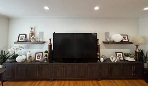 Customer photo review of Modern 3" Thick Floating Shelves